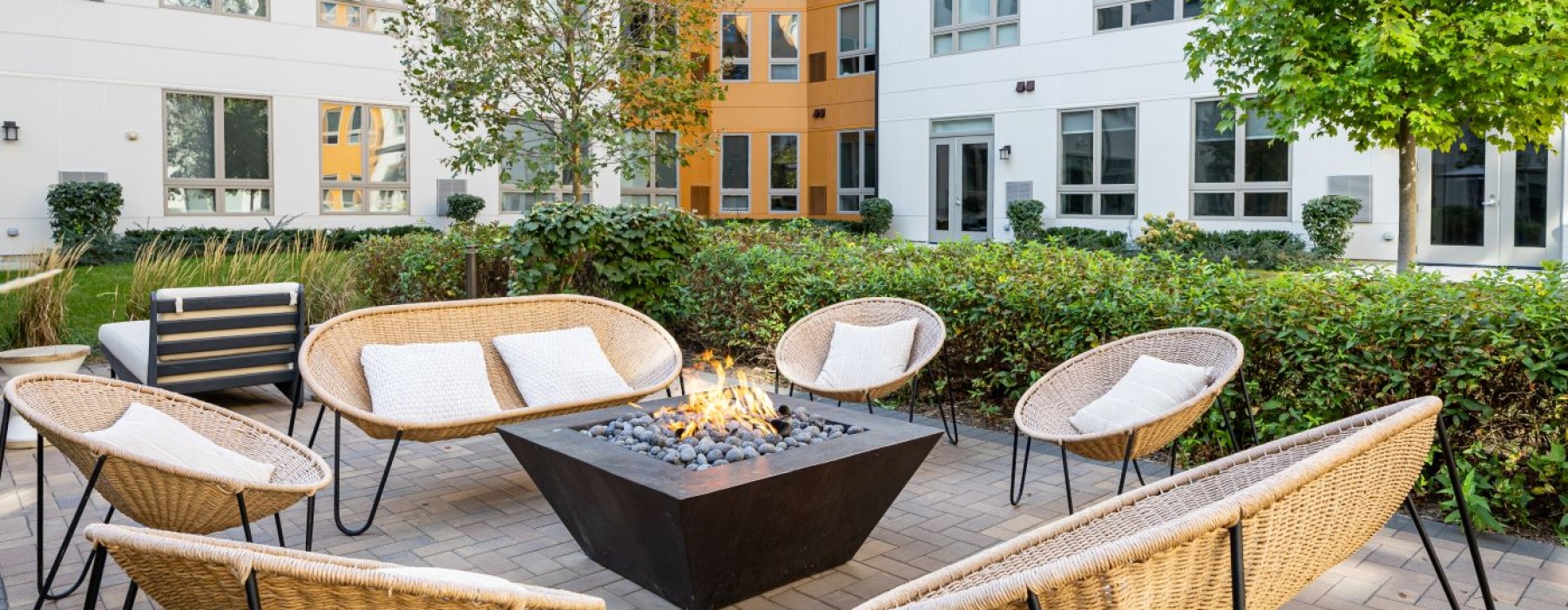 Fire pit with seating